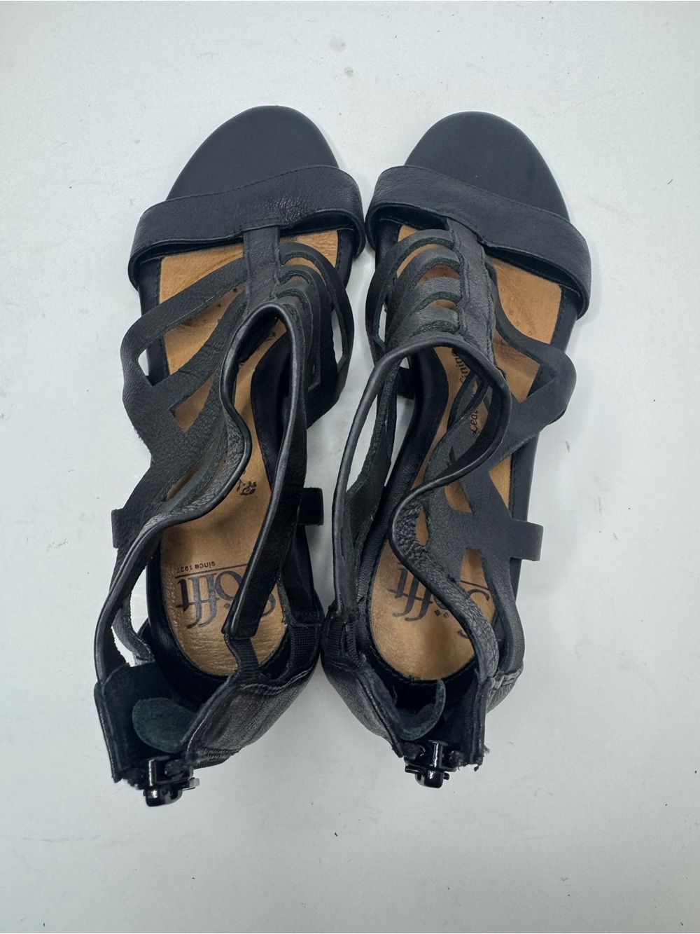 Sofft Women’s Black Strappy Gladiator Sandals Comfortable Everyday Style Size 6M - Picture 3 of 8